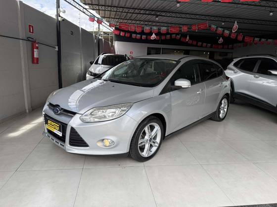 FORD FOCUS 2.0 SE 16V FLEX 4P POWERSHIFT